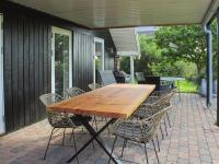 Patio nebo venkovní prostory v ubytování Holiday Home Rawald - 200m from the sea by Interhome