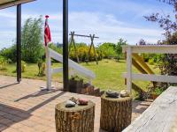 Zahrada ubytování Holiday Home Rawald - 200m from the sea by Interhome