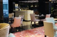 Crowne Plaza Kuwait Al Thuraya City by IHGにあるシーティングエリア