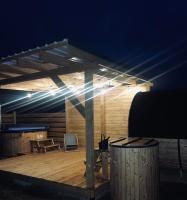 Plán poschodí v ubytovaní Sworna łąka z zewnętrznym SPA- sauna, jacuzzi, balia