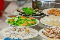 Jídlo v hotelu nebo okolí