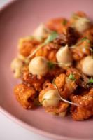 Jídlo v hotelu nebo okolí