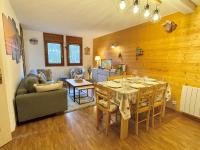 Posedenie v ubytovaní Appartement confortable Flumet - Piscine, Parking, 2 ch, 6 pers - FR-1-603-69