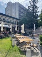 Tòa nhà nơi căn hộ tọa lạc