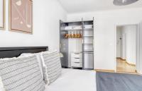 Paris Dis - Housity