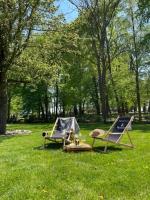 Vonkajšia záhrada v ubytovaní Hotel Jakubus