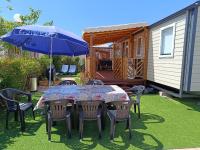 Ogród w obiekcie L'incontournable Tout Confort Camping Siblu