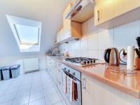 Kuchyňa alebo kuchynka v ubytovaní Apartment Królowej Jadwigi by Interhome
