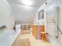 Kúpeľňa v ubytovaní Apartment Królowej Jadwigi by Interhome