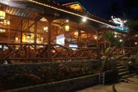 Tòa nhà nơi resort tọa lạc