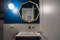 A bathroom at YouHosty - Mascagni 20
