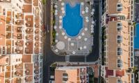 Bazén v ubytování Hollywood Mirage - Excel Hotels & Resorts nebo v jeho okolí