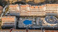 Bazén v ubytování Hollywood Mirage - Excel Hotels & Resorts nebo v jeho okolí