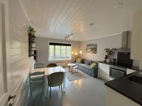 Kuchyň nebo kuchyňský kout v ubytování Buodden Rorbuer - Fisherman Cabins Sørvågen