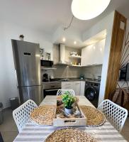 Kuchnia lub aneks kuchenny w obiekcie Candy Cotton - Piscina, Doble terraza, Cocina completa, Wifi y Parking