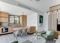 Kuchyň nebo kuchyňský kout v ubytování Olive Shared Pool Apartments