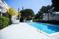 Basen w obiekcie Port Vincent - Appartement deux pièces avec piscine au Ponant MAE-1094 lub w pobliżu