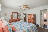 Ein Bett oder Betten in einem Zimmer der Unterkunft Domingos Beach Bungalow- The Coffee House