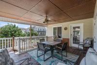 Ein Balkon oder eine Terrasse in der Unterkunft Domingos Beach Bungalow- Surfs Up
