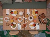 Еда / где поесть недалеко от отеля