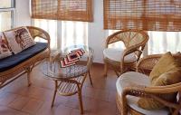 Posezení v ubytování 2 Bedroom Nice Apartment In Torrevieja