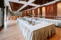 En restaurant eller et andet spisested på Ha Tien Xua Hotel & Resort