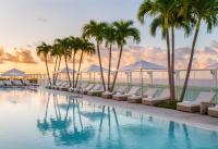 Der Swimmingpool an oder in der Nähe von 1 Hotel South Beach