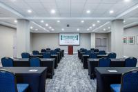 Staybridge Suites Atlanta Airportにあるビジネスエリアまたは会議室