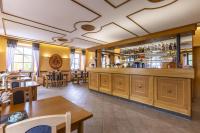 Lounge nebo bar v ubytování Hotel Zámeček Raspenava