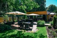 Zahrada ubytování PENZIÓN u JAKUBA & REŠTAURÁCIA Bezplatné Parkovanie