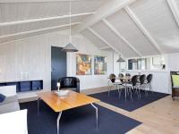 Půdorys ubytování Three-Bedroom Holiday home in Blåvand 15