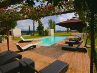 Bazén v ubytovaní Modern holiday home in Foligno - Loc with pool alebo v jeho blízkosti