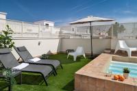 Balkón alebo terasa v ubytovaní Lola 14 Suite Apartment