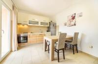 Kuchyňa alebo kuchynka v ubytovaní Apartment Goge