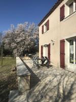 Budova, v ktorej sa dom na vidieku nachádza
