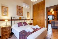 Posteľ alebo postele v izbe v ubytovaní Only4you Country House Perfect location to visit Andalucia
