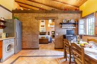 Kuchyňa alebo kuchynka v ubytovaní Only4you Country House Perfect location to visit Andalucia