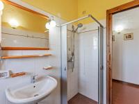 A bathroom at Rustic Holiday Home in Città di Castello with Swimming Pool