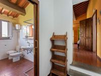A bathroom at Rustic Holiday Home in Città di Castello with Swimming Pool