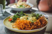 Jídlo v hotelu nebo okolí