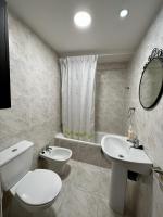A bathroom at Entre Montaña y Río Unquera