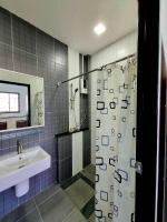 Koupelna v ubytování Aqua Residences อควา เรสซิเดนซ์ ห้องพักใหม่ให้เช่า ติดรถไฟฟ้าสถานีวุฒากาศ
