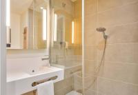 B&B HOTEL Paris Porte d'Orléansにあるバスルーム