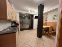 A kitchen or kitchenette at Apart Albore