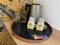 La Maison Blancheにあるコーヒーまたはお茶