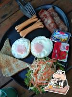 シャレーの敷地内または近くでの食事または食べ物