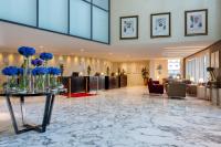 Grand Millennium Al Wahda Hotel and Executive Apartments Abu Dhabiのロビーまたはフロント