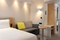 Holiday Inn Express Brussels - Airport by IHGにあるベッド