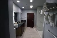Küche&#47;Küchenzeile in der Unterkunft Days Inn &amp; Suites by Wyndham Milwaukee