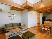 女性のための森サウナ 一棟貸し宿 SORA 宙 Forest sauna villa SORAにあるシーティングエリア